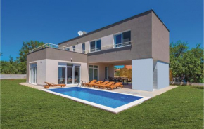 Beautiful Home In Kozino